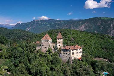 Wehrburg in Prissian/Tisens